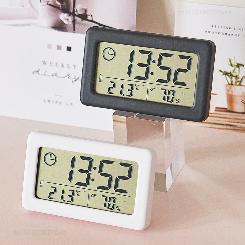 ミニマリスト時計 デジタル温度湿度計 モニター 電子 カラフ - Digital Alarm Clock のレビューと価格