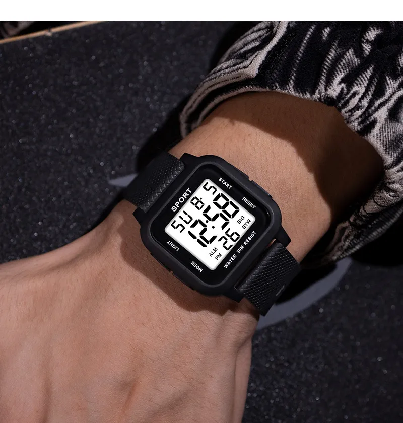 ブラックスポーツウォッチメンズデジタル腕時計アラームクロノ時 - Digital Alarm Clock のレビューと価格